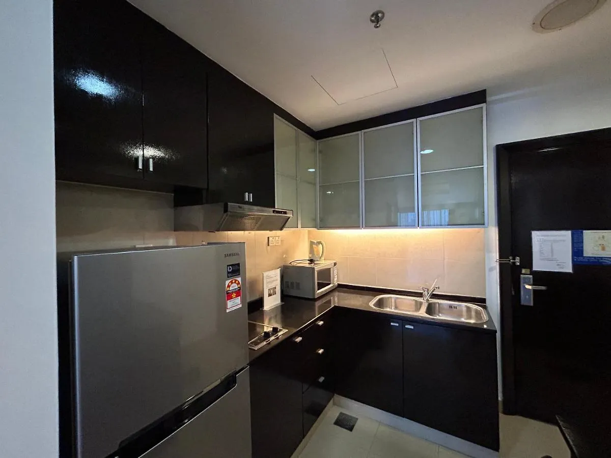 Sunwaypyramidfamilysuite-2-4Px-Netflix-Balcony-Super Fast Internet Petaling Jaya 0*,