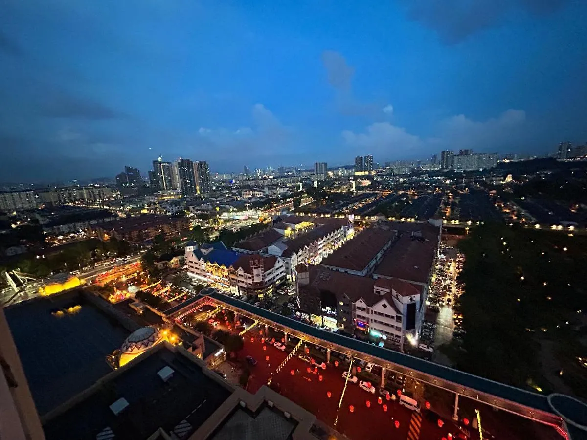 Apartment Sunwaypyramidfamilysuite-2-4Px-Netflix-Balcony-Super Fast Internet Petaling Jaya Malaysia