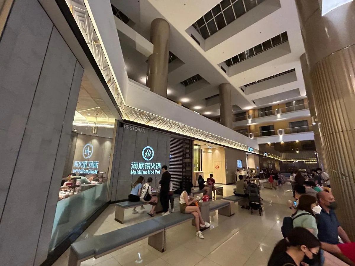 Sunwaypyramidfamilysuite-2-4Px-Netflix-Balcony-Super Fast Internet Petaling Jaya