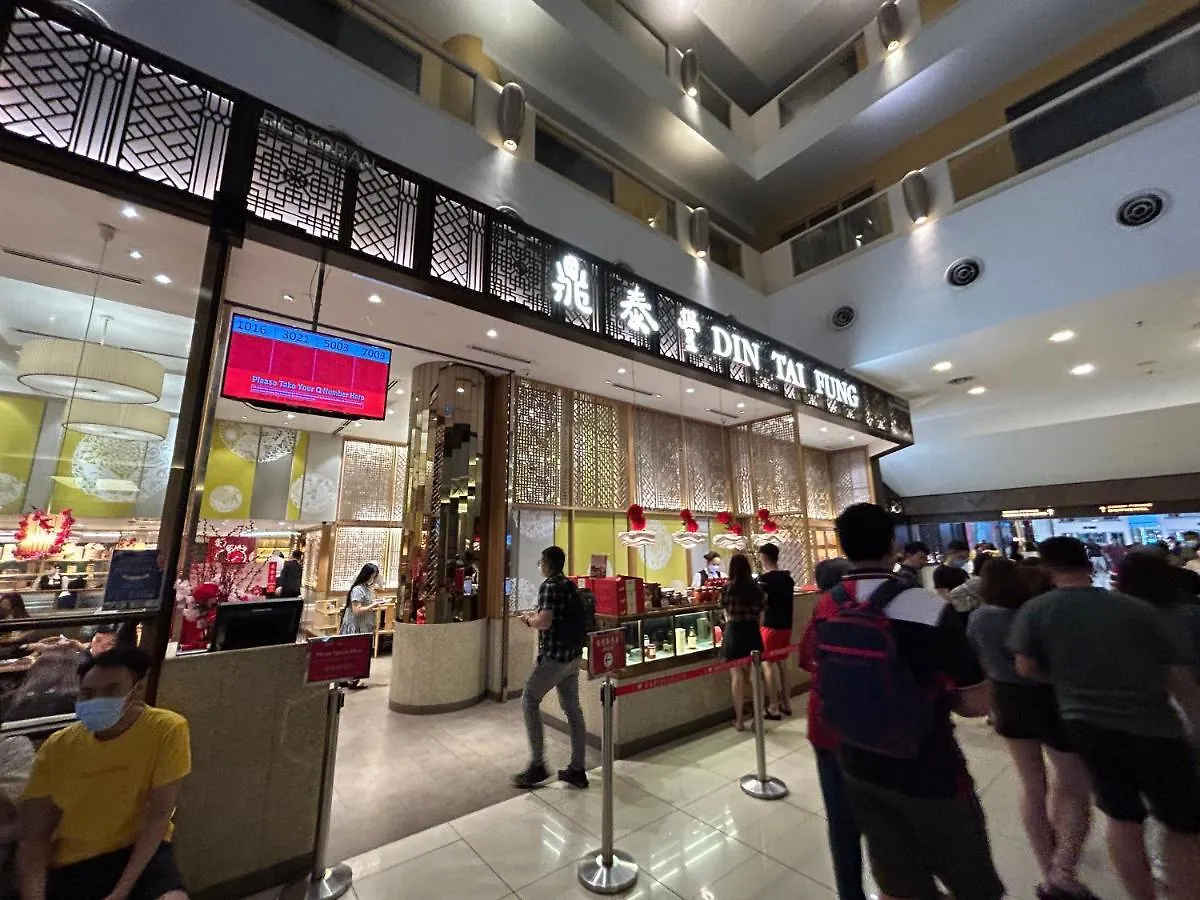 Apartment Sunwaypyramidfamilysuite-2-4Px-Netflix-Balcony-Super Fast Internet Petaling Jaya